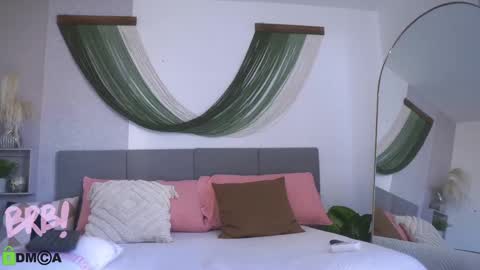 alannathomson online show from February 16, 7:38 pm