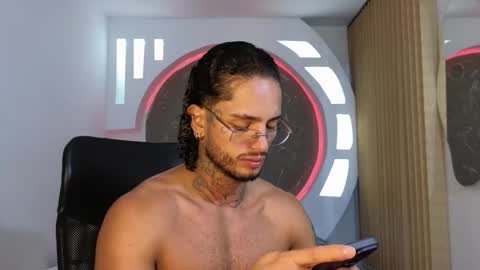 alan online show from November 15, 10:56 am