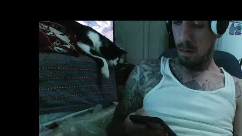 Snapshot of alaska006 chatting on February 21, 10:39 am alaska006 online show from February 21, 10:39 am