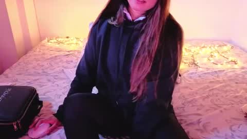 alba_toro535670 online show from February 26, 12:15 pm