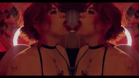 albaandthayron online show from November 21, 12:04 pm