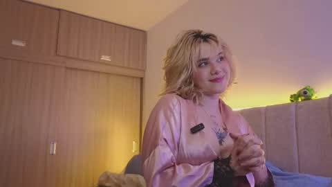 albaandthayron online show from February 18, 5:09 pm