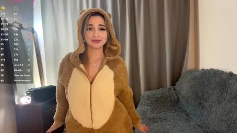 Viktoria online show from February 1, 5:00 pm