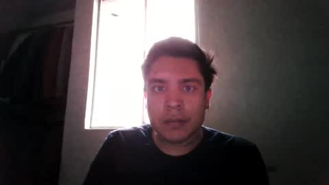 Snapshot of albertoarenas16 chatting on April 7, 11:04 pm albertoarenas16 online show from April 7, 11:04 pm