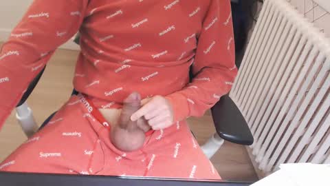 albertom78 online show from February 17, 4:09 am