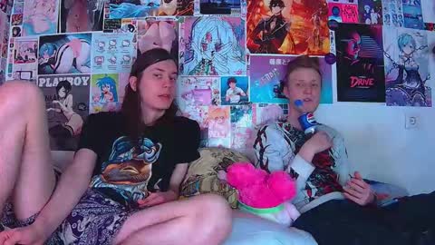 Snapshot of albertpainhate chatting on January 31, 8:18 pm Albert You can ------------ support me at online show from January 31, 8:18 pm