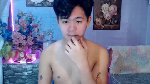 Snapshot of albertx_destroyer69 chatting on June 14, 1:47 am Albert online show from June 14, 1:47 am