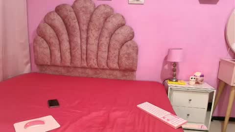 aldana_stone online show from April 14, 6:36 pm