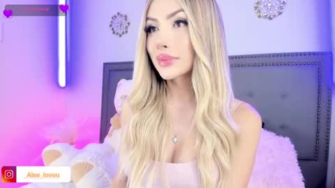 Snapshot of ale_love_ chatting on September 30, 12:37 am ALE LOVE online show from September 30, 12:37 am