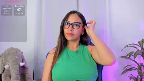 aleaa  online show from October 24, 12:52 am