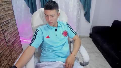 Aleck Boy online show from October 24, 7:32 pm