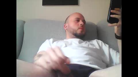 Snapshot of aleeexxxx4u chatting on March 9, 9:35 am aleeexxxx4u online show from March 9, 9:35 am