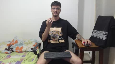 aleex_miller online show from November 19, 1:05 am