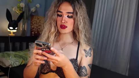 aleinacroft online show from September 12, 10:26 am