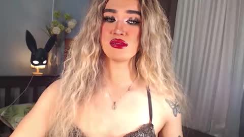 aleinacroft online show from September 13, 12:32 am