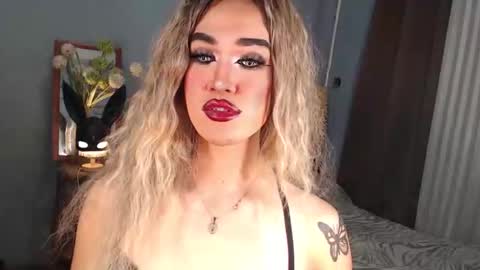 aleinacroft online show from October 2, 1:56 am