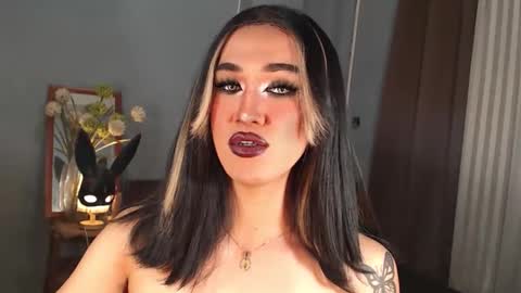 aleinacroft online show from October 9, 6:55 am