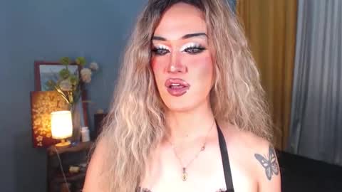 aleinacroft online show from October 31, 2:07 pm