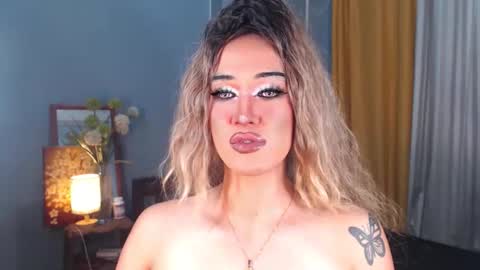 aleinacroft online show from November 1, 1:46 pm