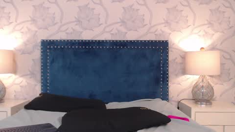 Snapshot of aleja_gh1 chatting on January 10, 10:57 pm 1 online show from January 10, 10:57 pm