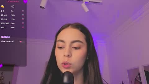 Snapshot of alejaa___ chatting on February 6, 11:24 am Alejandra online show from February 6, 11:24 am