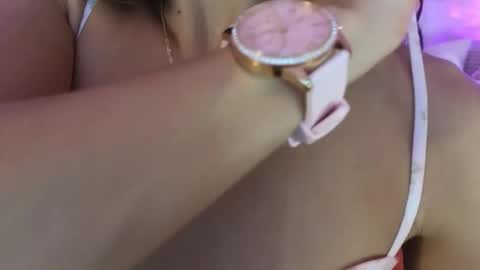 Snapshot of alejandhra chatting on November 29, 12:24 am Alejandhra online show from November 29, 12:24 am