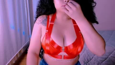 Alejandra  online show from April 3, 11:25 pm