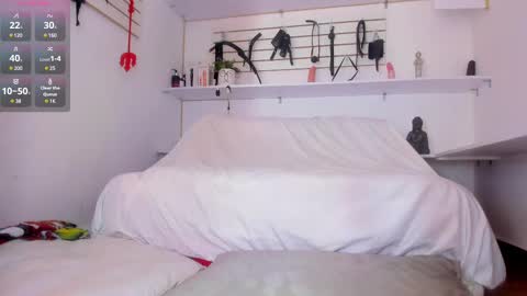 Snapshot of alejandra_dunn chatting on February 26, 1:41 pm Alejandra online show from February 26, 1:41 pm