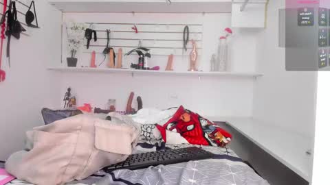Snapshot of alejandra_dunn chatting on September 14, 2:16 pm Alejandra online show from September 14, 2:16 pm