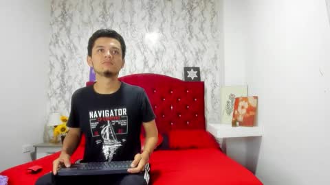 Snapshot of alejandra_james chatting on April 6, 11:33 am ALEJANDRA JAMES online show from April 6, 11:33 am