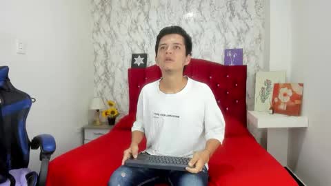 Snapshot of alejandra_james chatting on April 18, 11:14 am ALEJANDRA JAMES online show from April 18, 11:14 am