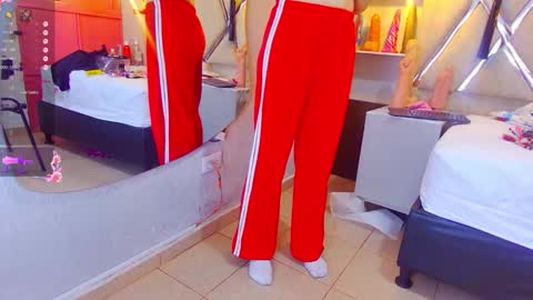 alejandra martins online show from November 5, 3:06 am