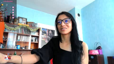 Alejandra online show from December 17, 11:49 am
