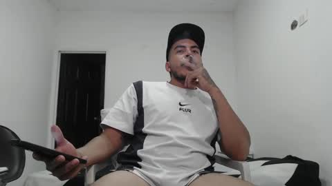 alejandrocock online show from March 12, 11:44 pm