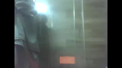 Snapshot of alejandrodiezcortes chatting on December 4, 2:31 am catch33 online show from December 4, 2:31 am