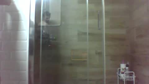 Snapshot of alejandrodiezcortes chatting on January 5, 4:47 am catch33 online show from January 5, 4:47 am