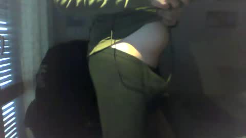 Snapshot of alejandrodiezcortes chatting on February 24, 6:38 am catch33 online show from February 24, 6:38 am