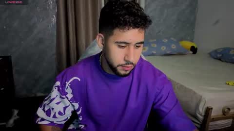 Snapshot of alejandrojf_00 chatting on June 30, 11:06 pm Daiki jack online show from June 30, 11:06 pm