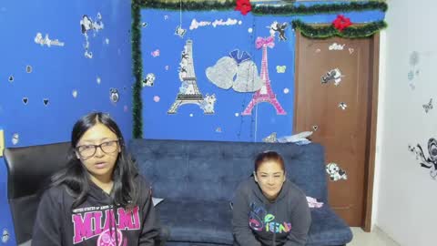 Snapshot of alejita_smithh chatting on February 7, 12:28 pm zoe and Kataleya online show from February 7, 12:28 pm