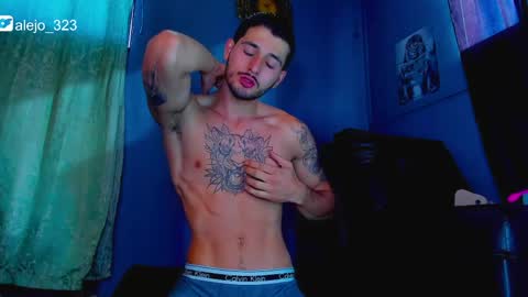 alejo_323__ online show from April 2, 12:25 pm