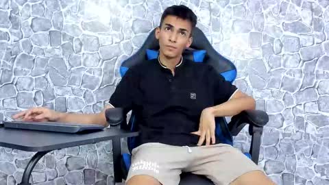 alejo peverell online show from March 21, 7:06 pm