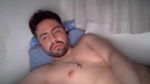 alejo_shy online show from November 16, 9:15 am