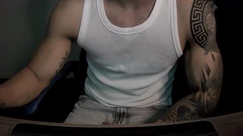 alejoduarte16 online show from November 19, 5:24 pm