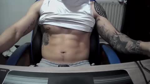 alejoduarte16 online show from May 24, 5:07 pm