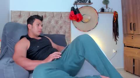 alejostrong online show from January 11, 8:58 pm