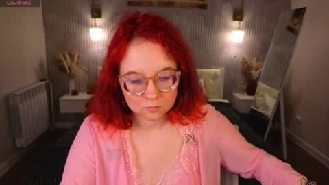 Snapshot of aleks_caste chatting on June 29, 5:02 pm Aleks online show from June 29, 5:02 pm