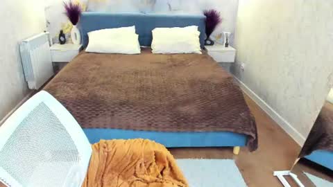 Snapshot of aleks_caste chatting on August 2, 5:11 pm Aleks online show from August 2, 5:11 pm