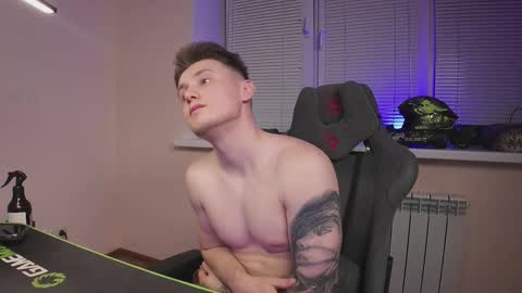 Alex and Linar online show from February 15, 11:12 pm