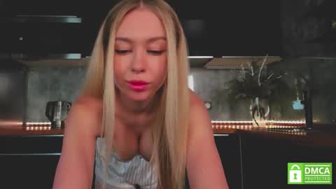 Snapshot of aleksa_cutie chatting on January 14, 9:59 am Next stream - 2 dec - online show from January 14, 9:59 am