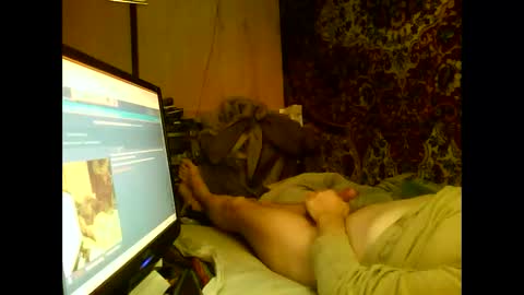 Snapshot of alekss4 chatting on December 30, 4:20 am alekss4 online show from December 30, 4:20 am